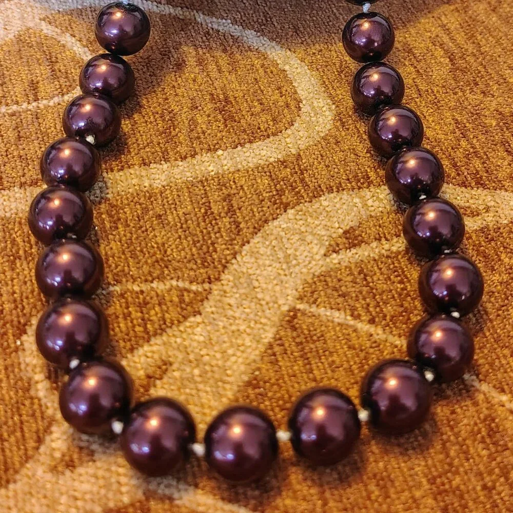 Vintage Burgundy Wine Faux Pearl Glass Bead Hand Knotted Necklace - Picture 2 of 7
